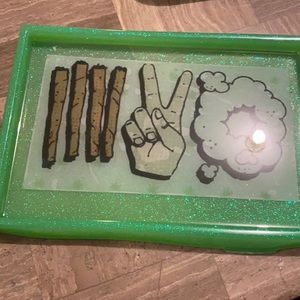 Rolling trays